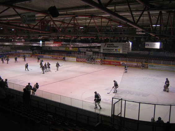 Datei:Eissporthalle Essen-West.jpg