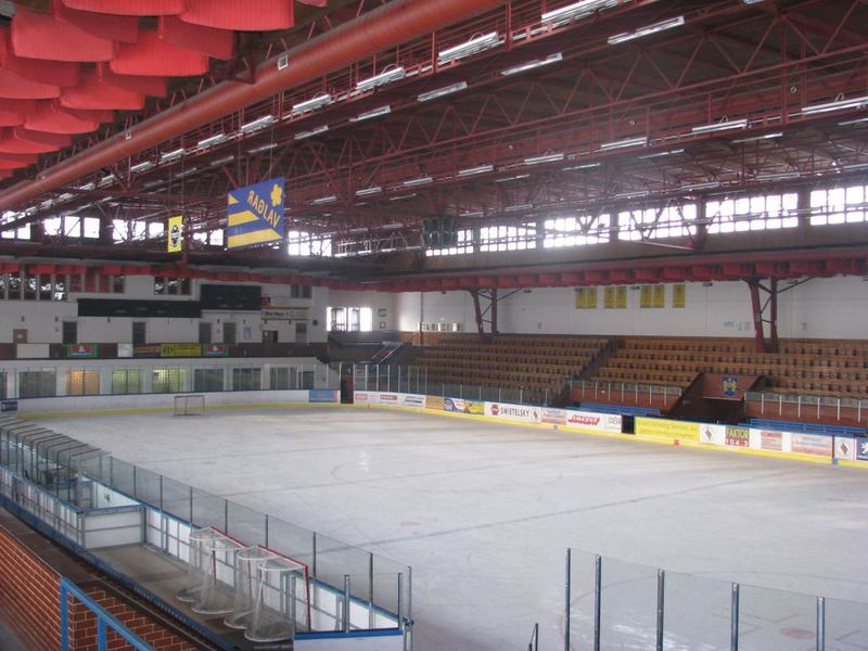 Datei:Zimní Stadion Jindřichův Hradec.jpg