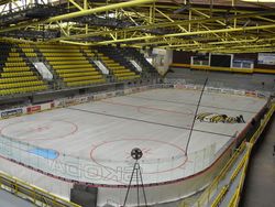Zimní stadion Ivana Hlinky.jpg